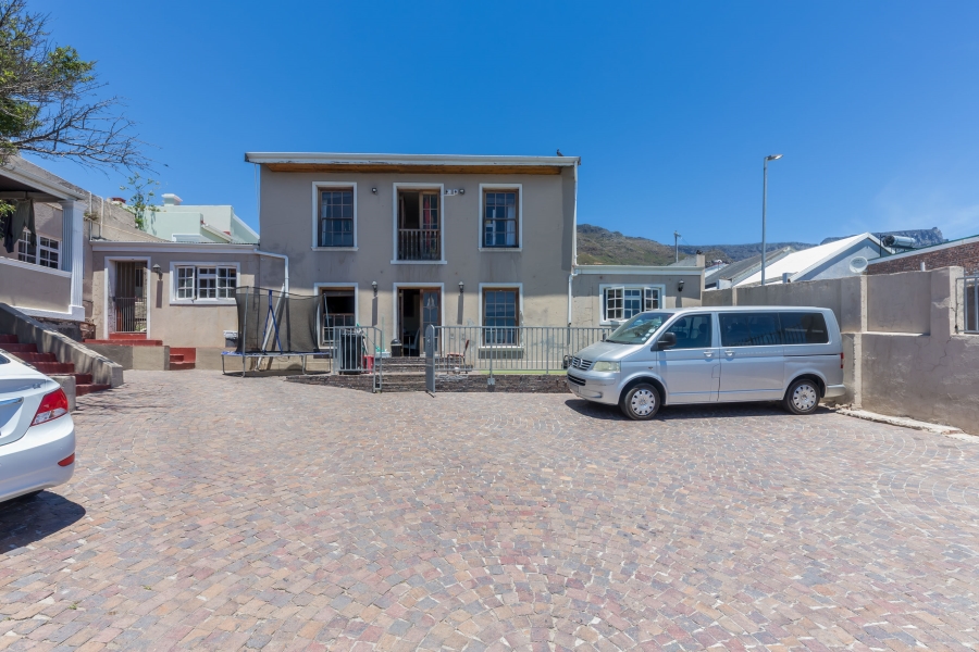 8 Bedroom Property for Sale in Walmer Estate Western Cape